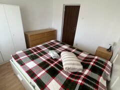 Tineretului vis-a-vis parc, apartament decomandat