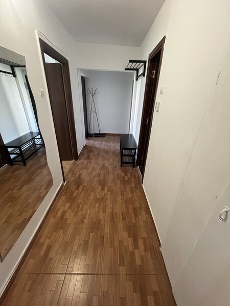 Tineretului vis-a-vis parc, apartament decomandat